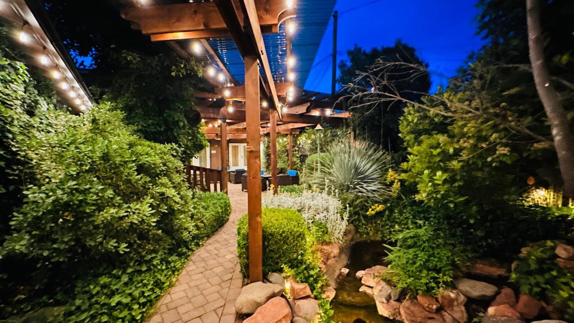 Lantern Light Inn - Romantic Getaway (Adults Only) Sedona Exterior photo