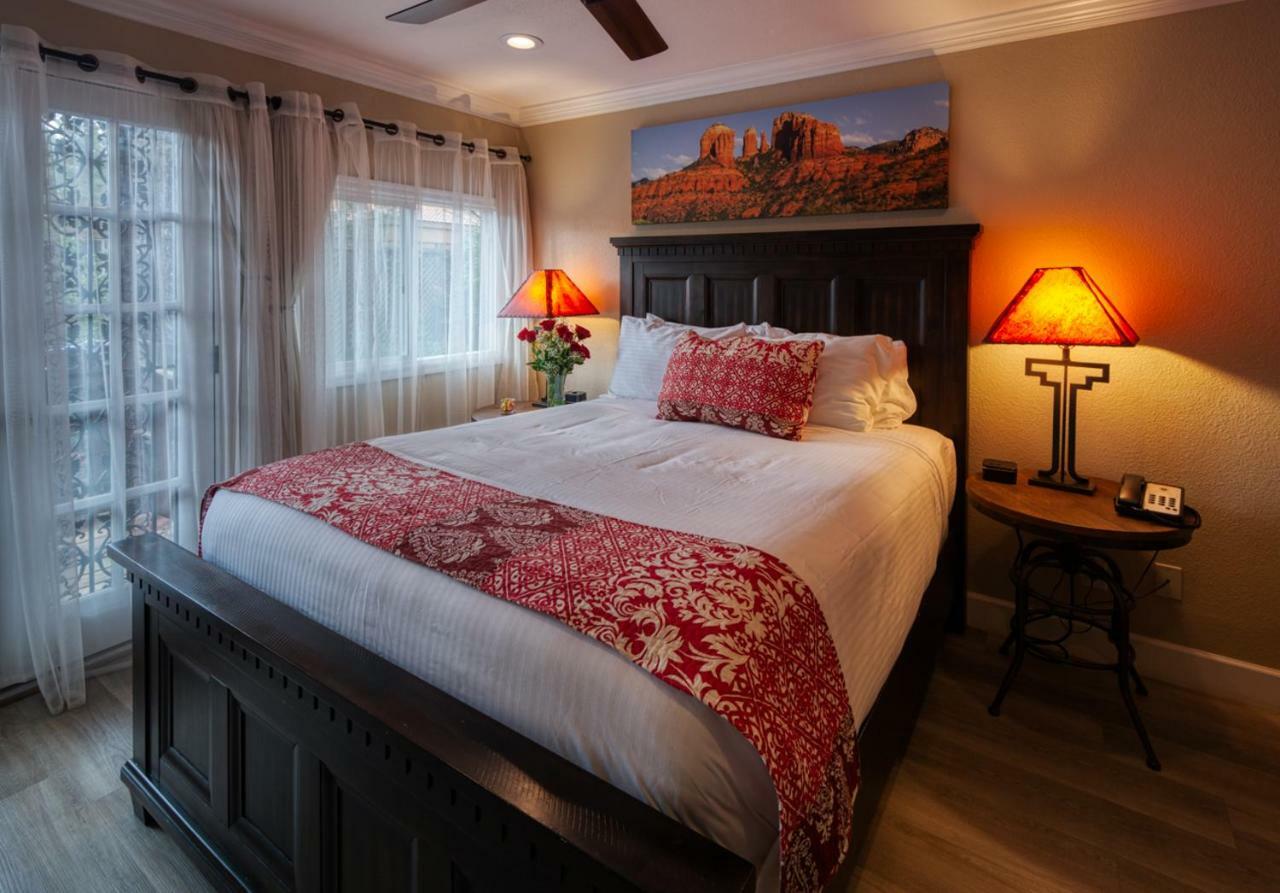 Lantern Light Inn - Romantic Getaway (Adults Only) Sedona Exterior photo